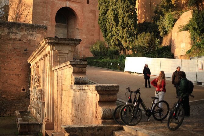 Granada: Alhambra and Sierra Nevada Sunset Views by E-Bike - The guides and the feel of the ride