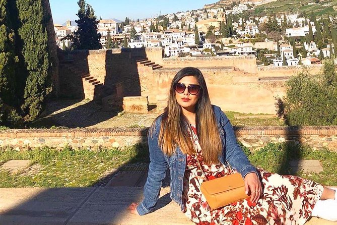 Granada: Alhambra Comlex + Nasrid Palaces + Alcazaba Guided Tour - The Alhambra Forest and surrounding route