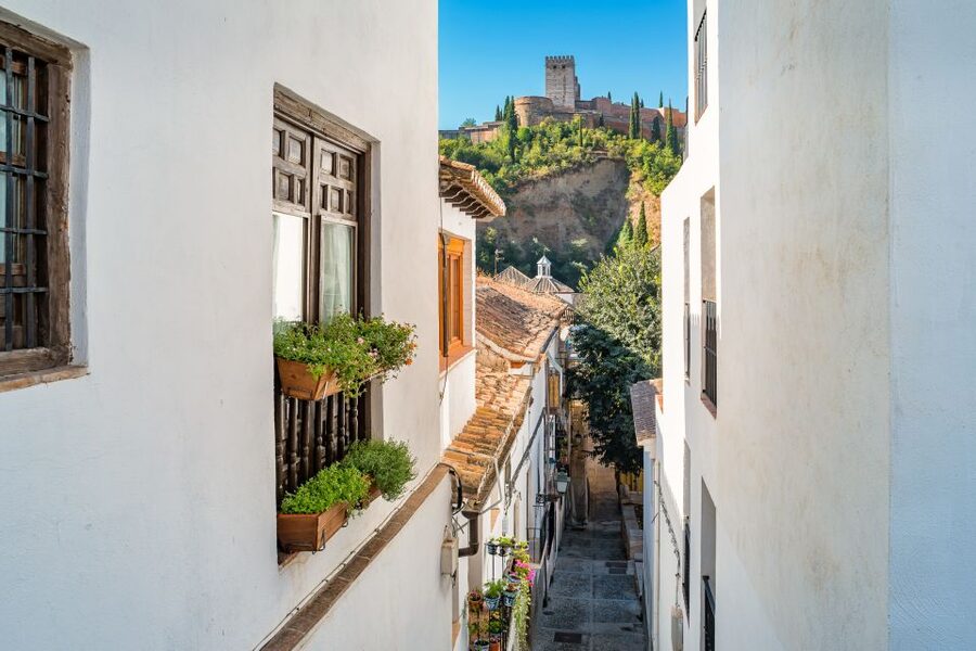 Granada: Alhambra Full Complex & Andalusi Monuments Tickets - Planning one day without wearing yourself out