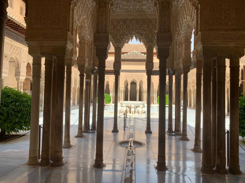Granada: Alhambra Guided Tour w/ Nasrid Palaces & City Pass - Who will get the most from this tour?