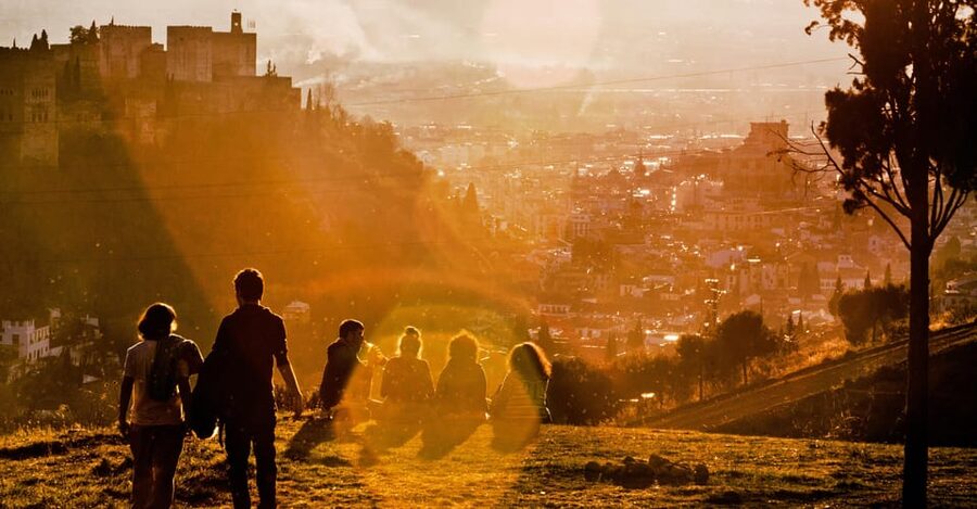 Granada: Alhambra & Nasrid Palaces Small Group Guided Tour - Who should book this Alhambra tour?