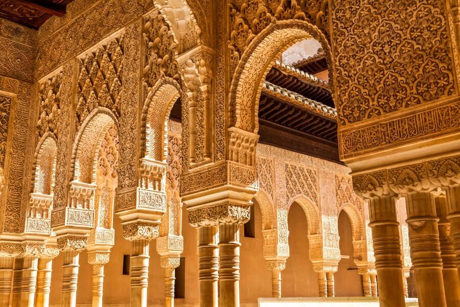 Granada: Alhambra & Nasrid Palaces Tour with Tickets - The Alcazaba and Torre de la Vela