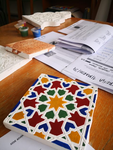 Granada: "Alhambra´s Craft Workshop" - Mosaic, Nasrid Tile, Plaster, Stucco, and Marquetry