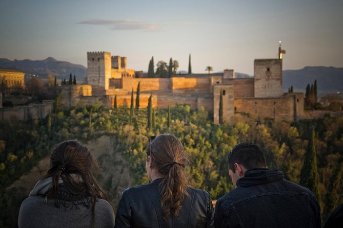 Granada and Albaicin: Wine and Tapas Tour - San José, Santa Ana, and the layers of Granada
