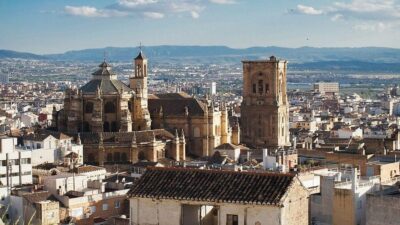 Cathedral and Royal Chapel Private tour with ticket