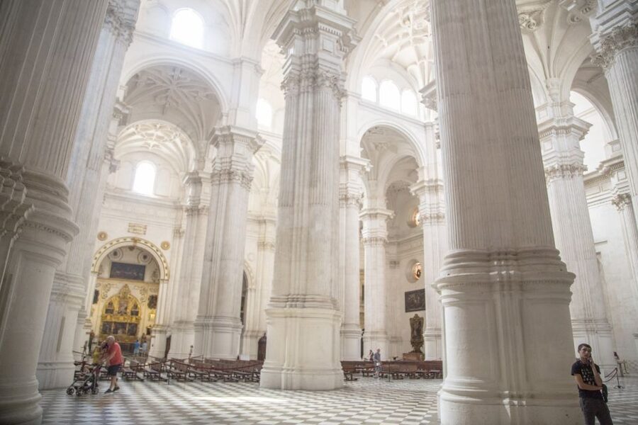 Granada: Cathedral Guided Walking Tour - Key points to know before booking