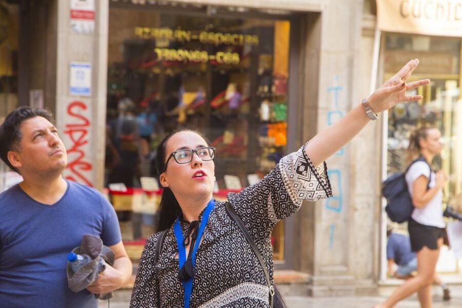 Granada: Cathedral Guided Walking Tour - The white interior and its changing mood