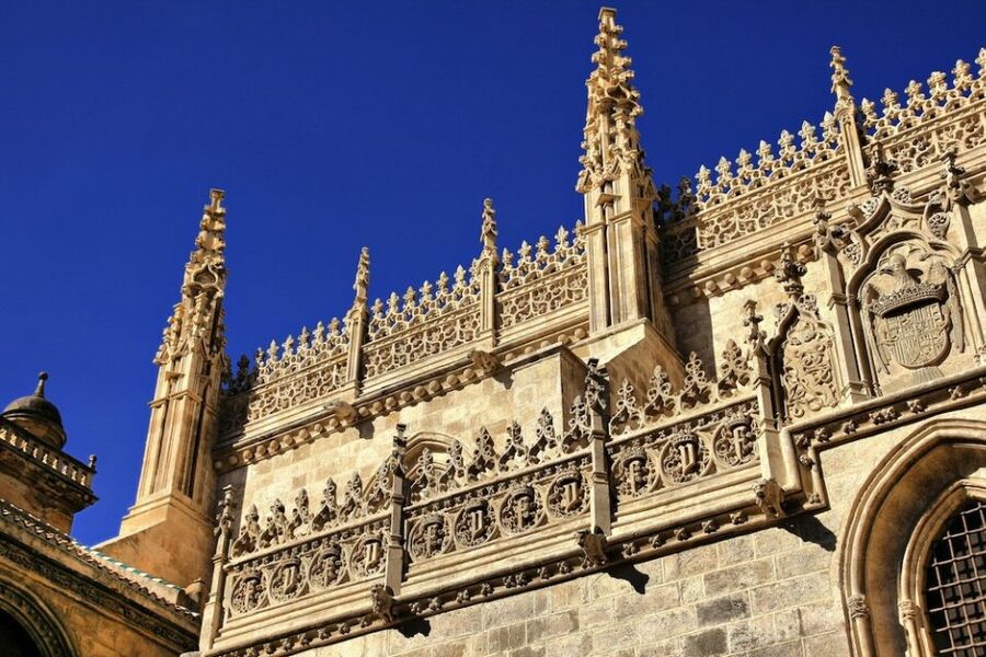 Granada: Cathedral & Royal Chapel Skip the Line Tour - The walk through Calle Oficios and Alcaicería
