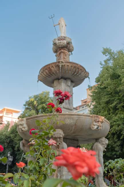 Granada Citycenter&Albayzin - Starting at Plaza Isabel la Católica