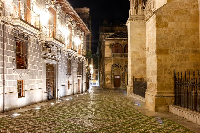 Granada: Ciudad oscura. - What $17 Really Gets You