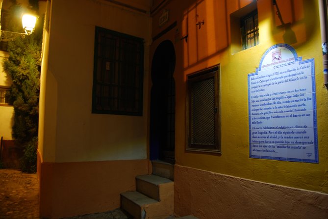Granada: Ciudad oscura. - Who Will Enjoy the Dark Side of Granada