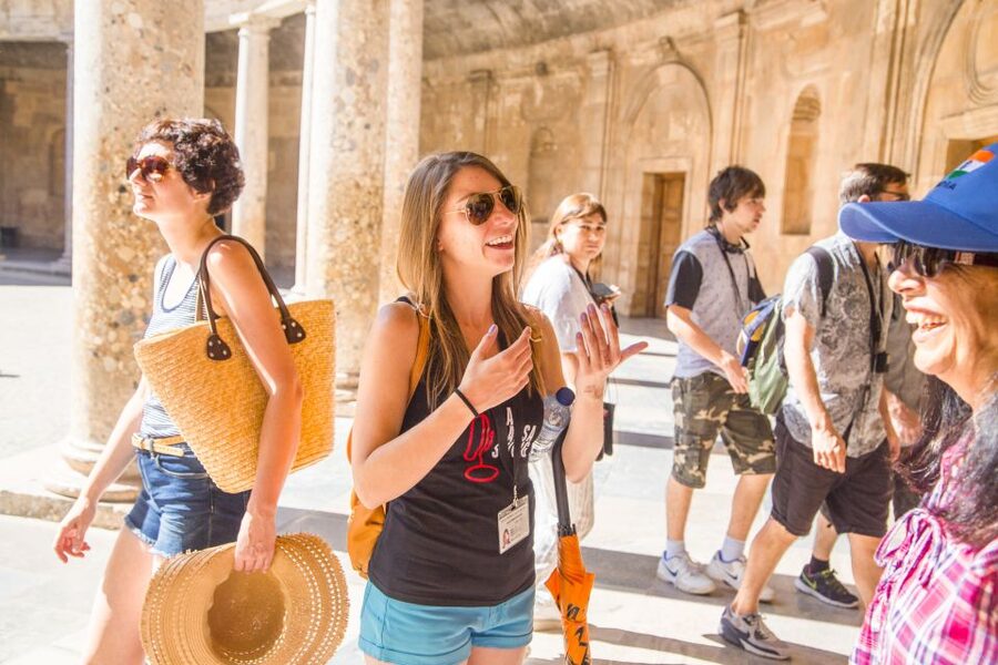 Granada: Combo Alhambra, Albaicín, and Sacromonte Tour - The Alcazaba and Palace of Charles V