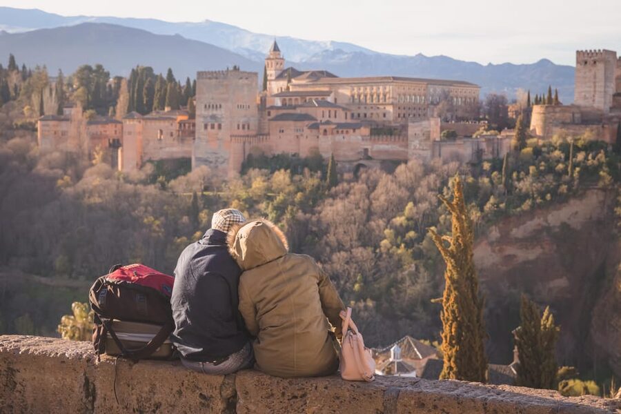 Granada: Combo Alhambra, Albaicín, and Sacromonte Tour - Sacromonte’s caves and settlements