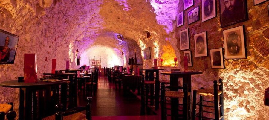 Granada: Flamenco Show at Templo del Flamenco with Drink - The Reina Sofía connection