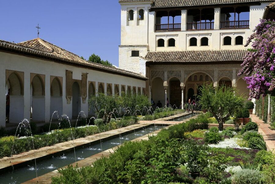 Granada Full Day: Alhambra General, Albayzin and Sacromonte - Albayzin, Granada’s old quarter of cobbled lanes