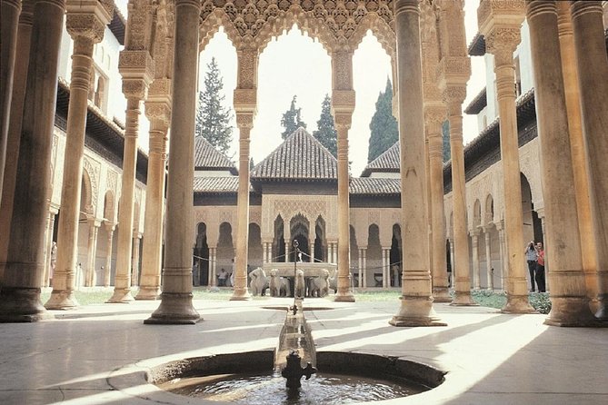 Granada full day: La alhambra completa + el Albaicin y Sacromonte - San Nicolás and Sacromonte: the final views