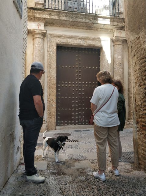 Granada: Guided Albaicín Visit with Pets - Key points before you book