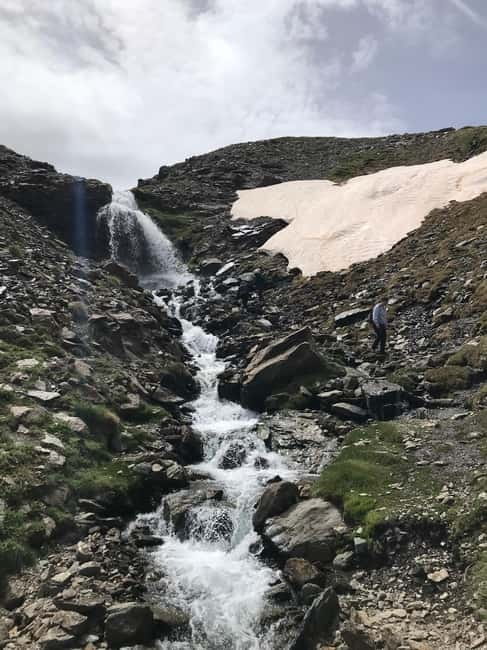Granada: High Sierra Nevada Hiking Tour to 3000 Meters - Why this is one of Granada’s best mountain escapes