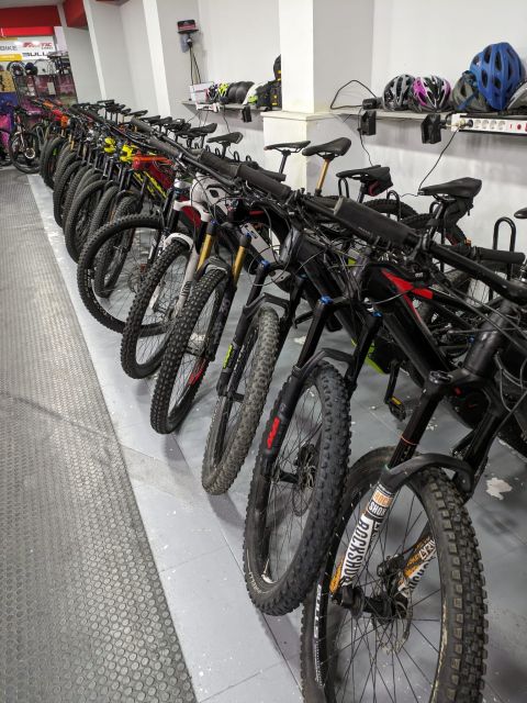 Granada Highlights by E-Bike: Albaicín & Sacromonte - What the guides add to the ride