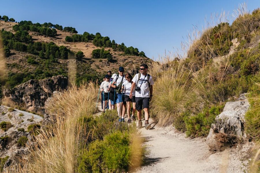 Granada: Los Cahorros de Monachil Canyon Hiking Tour - What the guides add to the walk