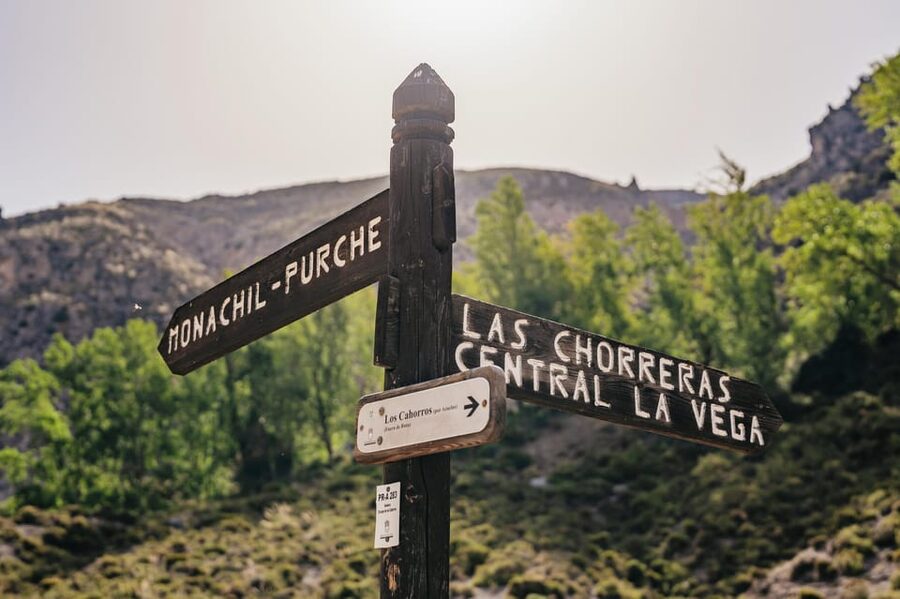 Granada: Los Cahorros de Monachil Canyon Hiking Tour - Small groups, pace, and communication