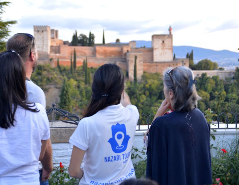Granada: Private Tour of Albaicín, Sacromonte and Viewpoints - Who should book this Granada walk?
