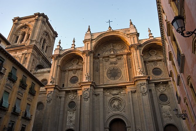 Granada: Royal Chapel and Granada Cathedral Guided Tour - Why these two monuments matter