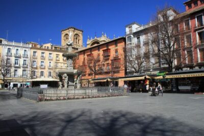 Royal Chapel and Historical Center Walking Tour