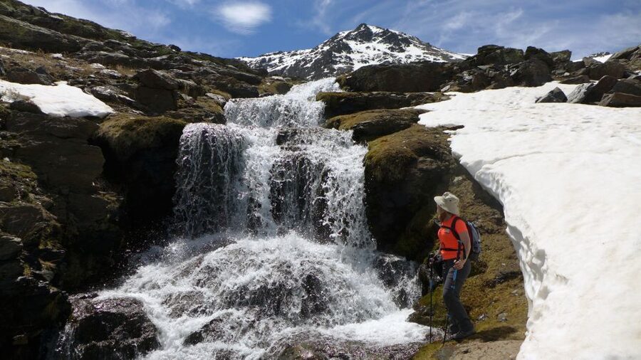 Granada: Sierra Nevada Guided Day Trip - Walking above 2,600 meters