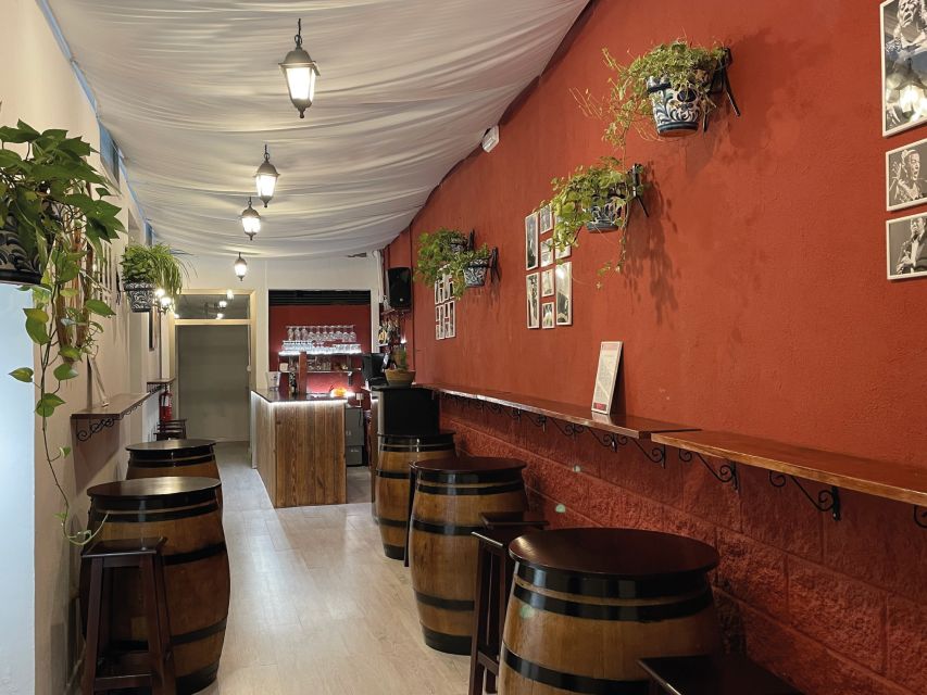 Granada: Traditional Flamenco Show at Tablao Casa Ana - What makes it feel connected to Granada