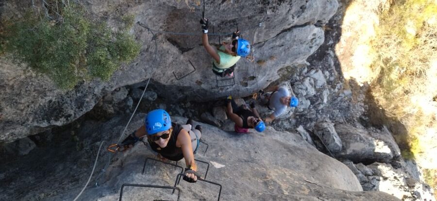 Granada: Via Ferrata Moclín with Transfers - A picnic that makes the half-day feel complete