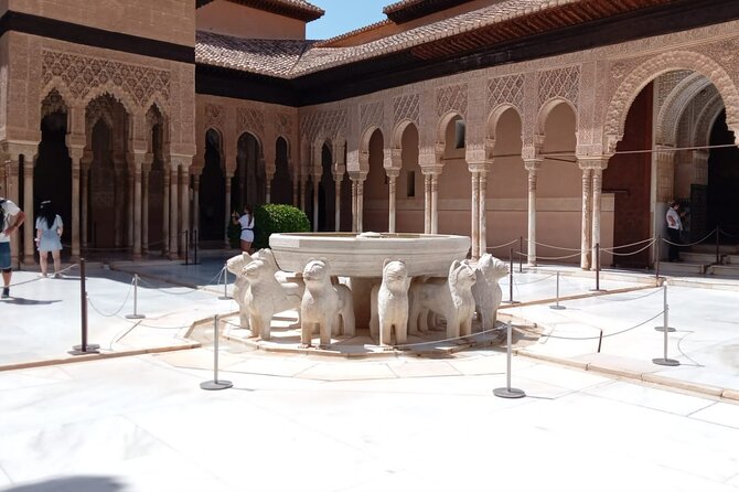 Granada, Visit Alhambra with Nasrid palaces, gardens and Alcazaba - Why this Alhambra route works so well