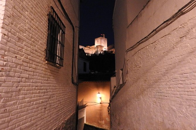 Guided tour Conspiracy in the Albaicín - A small group changes the experience