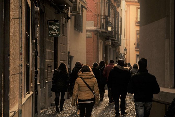 Guided tour Granada Unexplained - Following the Duende del Darro