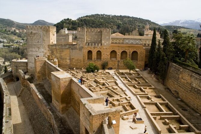 Guided tour to Alhambra with Generalife, Alcazaba and Carlos V - The Partal Palace and Its Pool
