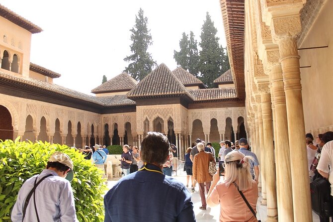 Guided visit to the Alhambra, Nasrid Palaces and Generalife - Why this three-hour route works