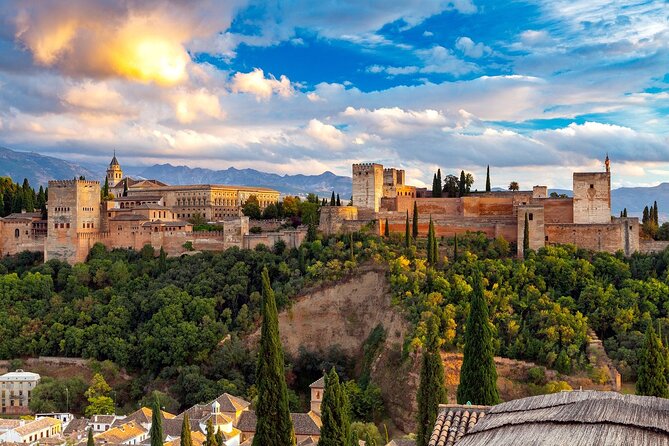 Guided Walking Tour of the Alhambra in Granada - What this Alhambra tour actually covers