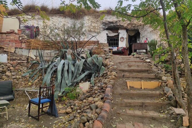 Gypsy life: Sacromonte and the caves private tour - From Plaza Nueva into Granada’s older quarters