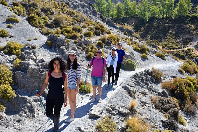 Hiking in the Canyon of the Monachil Cubs in Granada - What the scenery gives you beyond the city