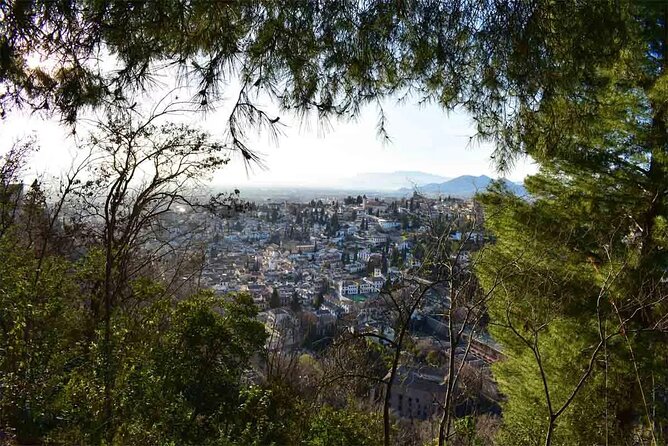 Hiking in the natural park on the outskirts of the Alhambra - Why this Alhambra walk feels different