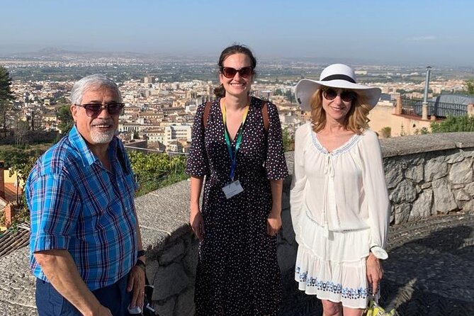 Jewish Tour in Granada - Plaza Nueva is a useful starting point