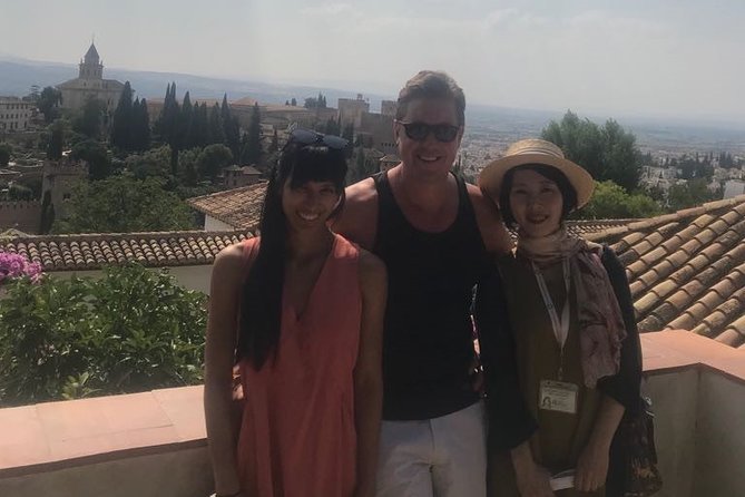 Premium Granada and other Cities Private Tour - Should you book it?