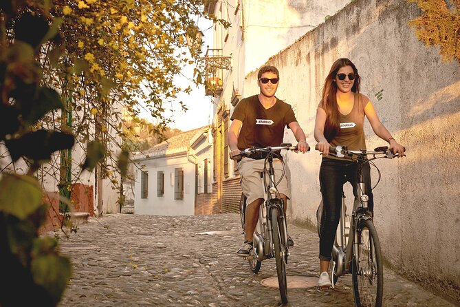 Private Electric Bike Tour with Play Granada - Puerta de Elvira and Calle Elvira