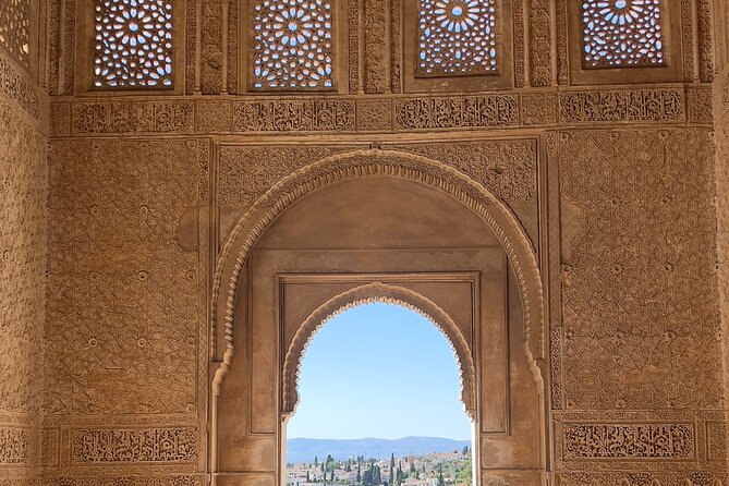 Private excursion to the Alhambra and Generalife - The Nasrid Palaces and the heart of the visit