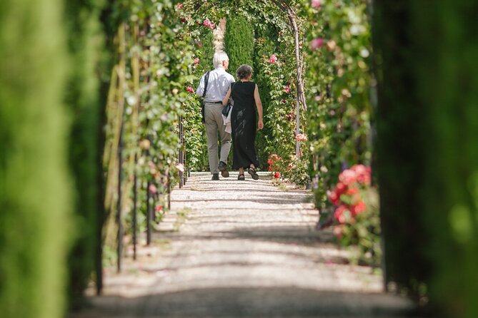 Private Guided Tour to Alhambra with Tickets to City Monuments - Generalife gardens and the Sultan’s retreat