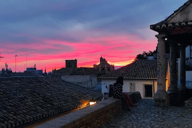 Private tour: 4 cultures, Granada in depth - Walking slowly through the Albaicín