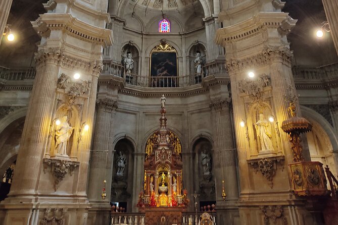 Private Tour: Historic Center of Granada - Alcaiceria and Granada’s former Silk Market