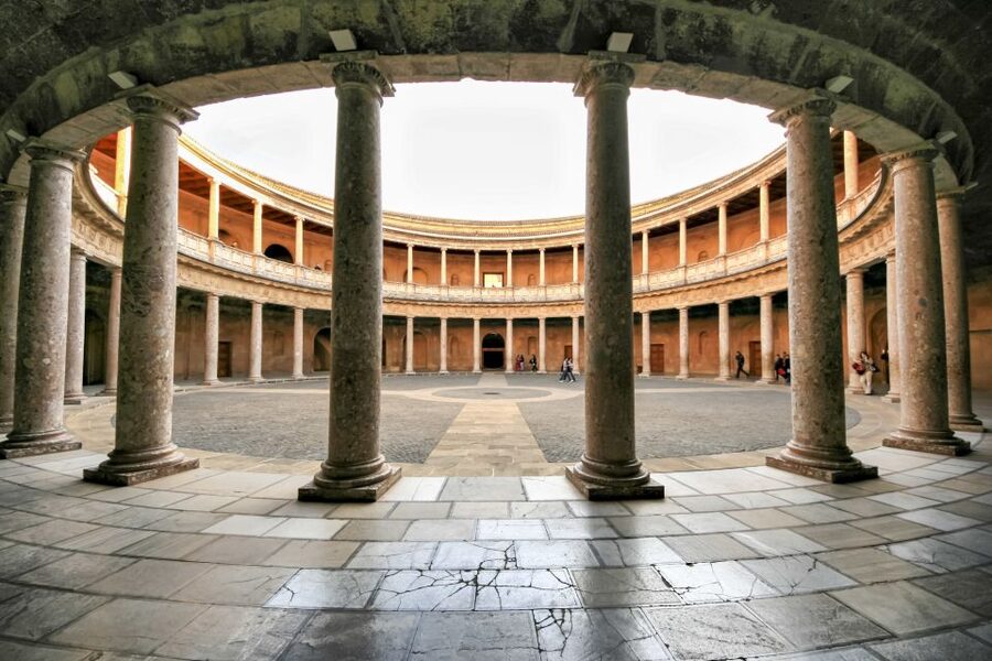 Private tour in all complete complex of Alhambra with ticket - The Nasrid Palaces: The Main Event