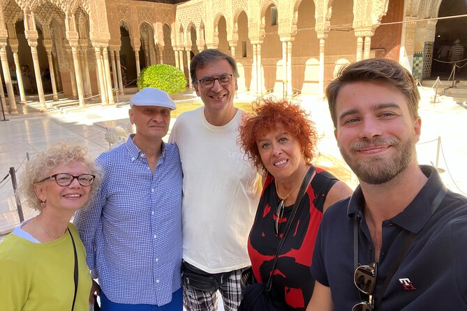 Private Tour in the Alhambra : buy your tickets and book your tour - A private route through Granada’s Alhambra