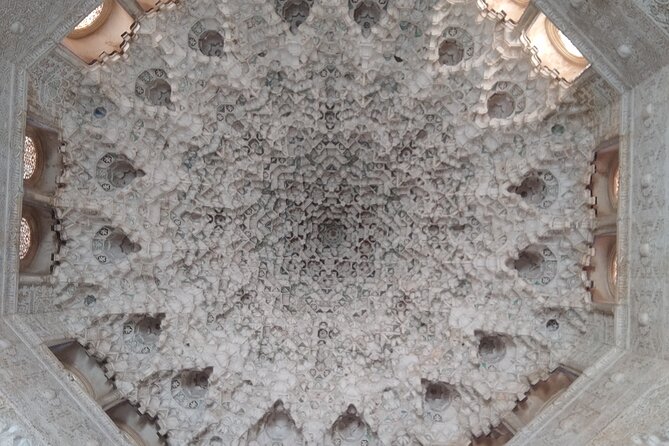 Private Tour of the Alhambra - A guide-led visit with room for questions